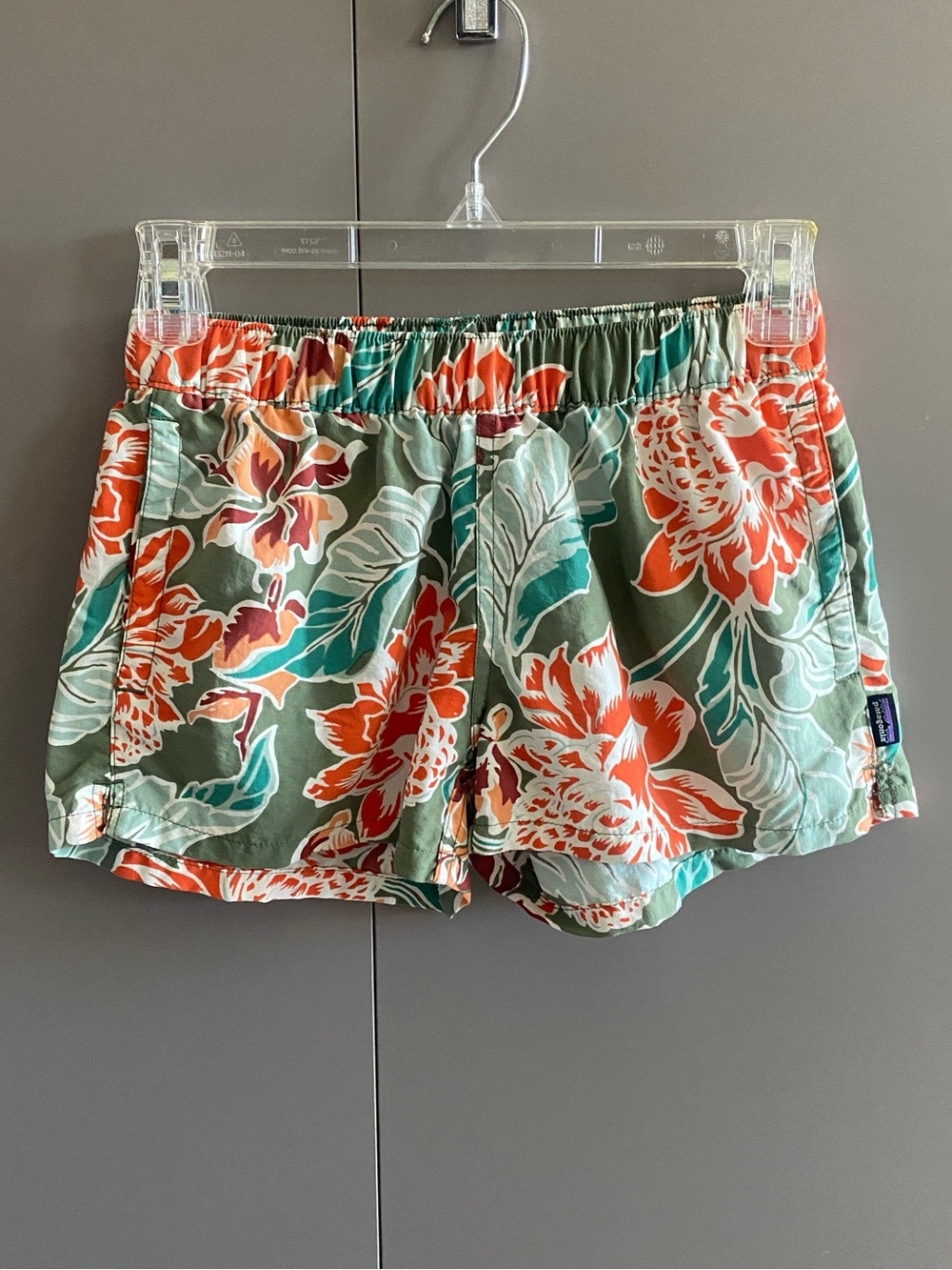 Patagonia Barely Baggies Shorts In Manoa Camp Green Tropical Floral Print